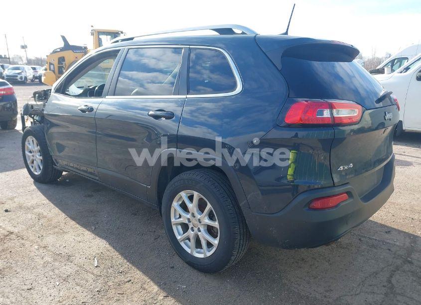 Photo 3 of 2018 Jeep Cherokee LATITUDE PLUS 4X4 (VIN 1C4PJMLB3JD601512)