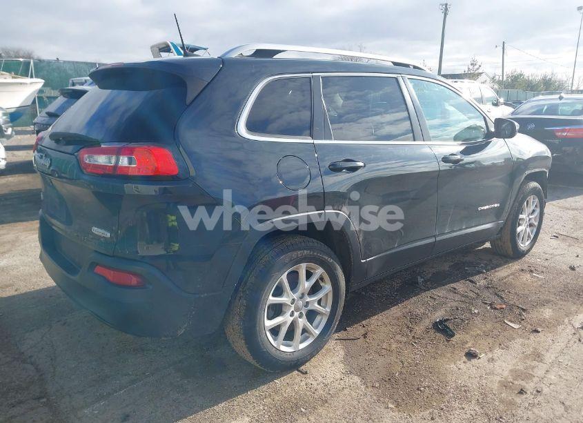 Photo 4 of 2018 Jeep Cherokee LATITUDE PLUS 4X4 (VIN 1C4PJMLB3JD601512)