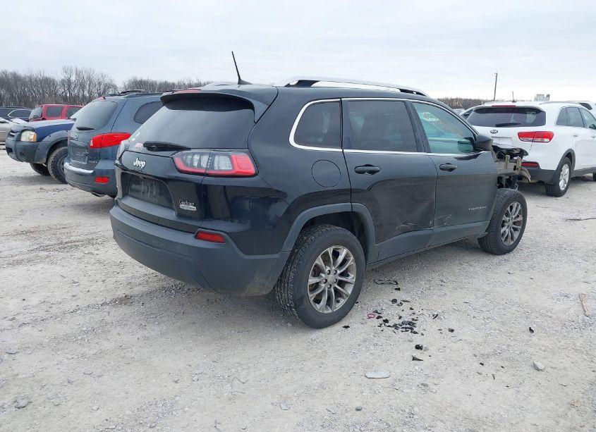 Photo 4 of 2019 Jeep Cherokee LATITUDE PLUS 4X4 (VIN 1C4PJMLB3KD139843)