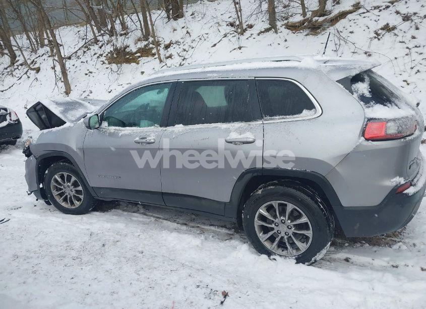 Photo 14 of 2019 Jeep Cherokee LATITUDE PLUS 4X4 (VIN 1C4PJMLB3KD173054)