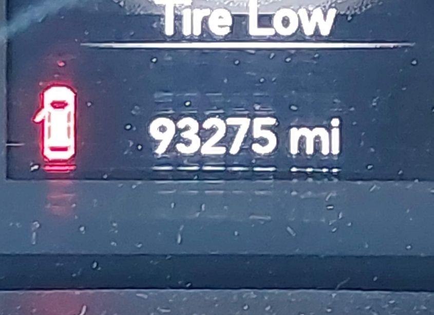 Photo 15 of 2019 Jeep Cherokee LATITUDE PLUS 4X4 (VIN 1C4PJMLB3KD213424)