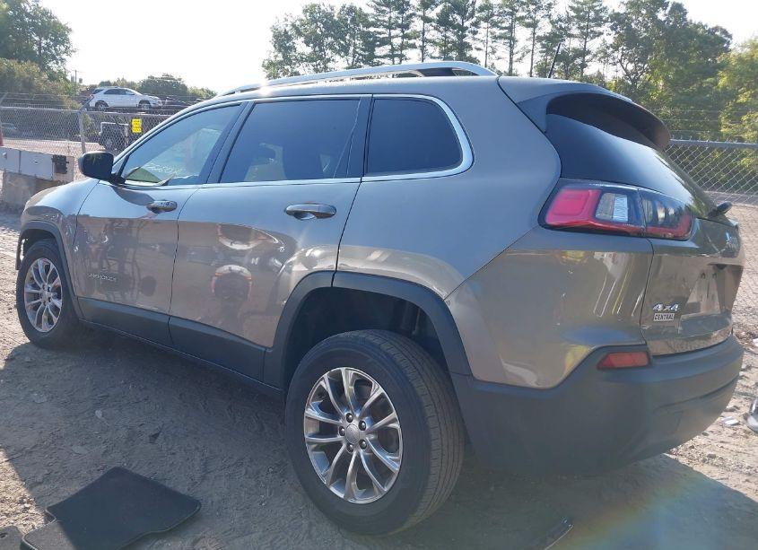 Photo 3 of 2019 Jeep Cherokee LATITUDE PLUS 4X4 (VIN 1C4PJMLB3KD254863)