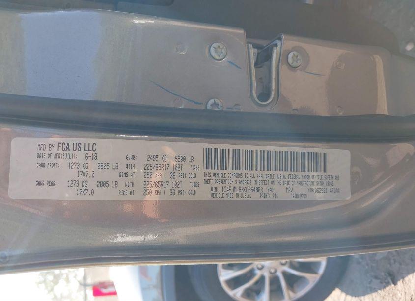 Photo 9 of 2019 Jeep Cherokee LATITUDE PLUS 4X4 (VIN 1C4PJMLB3KD254863)