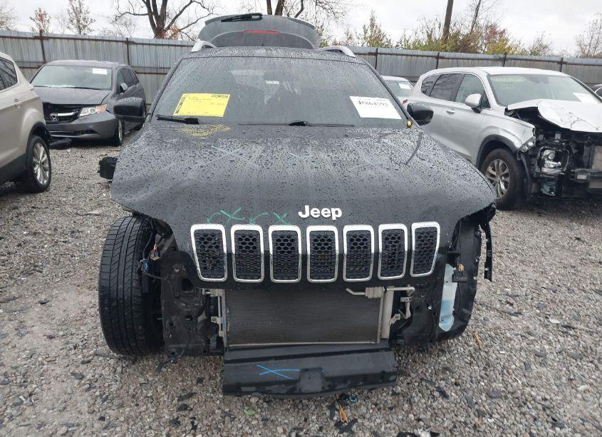 Photo 12 of 2019 Jeep Cherokee LATITUDE PLUS 4X4 (VIN 1C4PJMLB3KD259741)