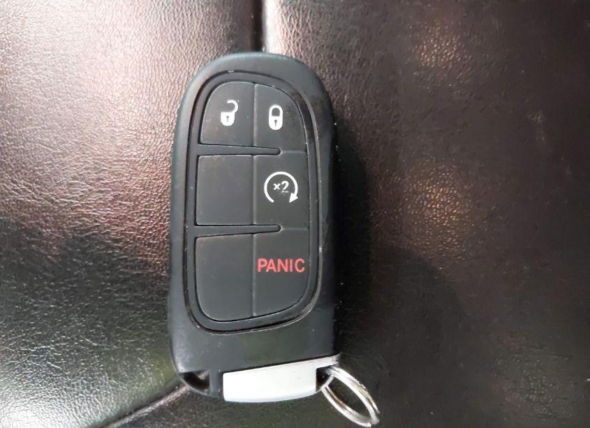 Photo 11 of 2019 Jeep Cherokee LATITUDE PLUS 4X4 (VIN 1C4PJMLB3KD337256)