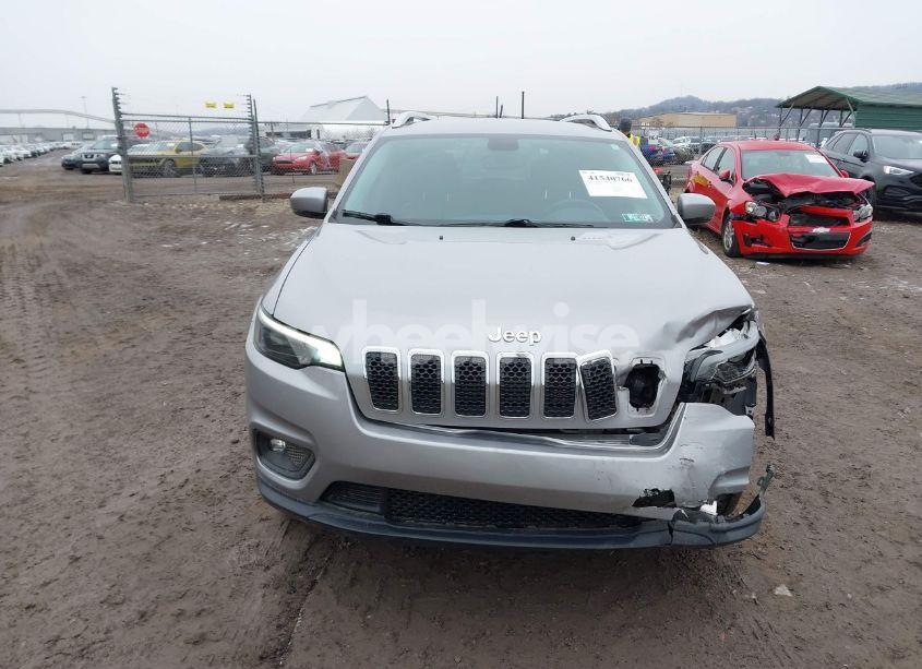 Photo 13 of 2019 Jeep Cherokee LATITUDE PLUS 4X4 (VIN 1C4PJMLB3KD391611)
