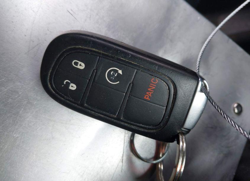 Photo 11 of 2019 Jeep Cherokee ALTITUDE 4X4 (VIN 1C4PJMLB3KD437616)