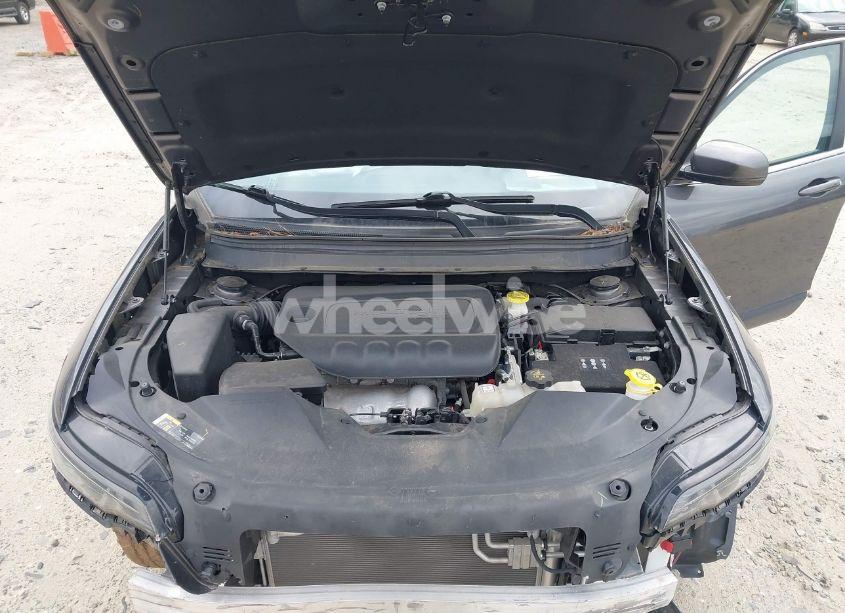 Photo 10 of 2020 Jeep Cherokee LATITUDE PLUS 4X4 (VIN 1C4PJMLB3LD626221)