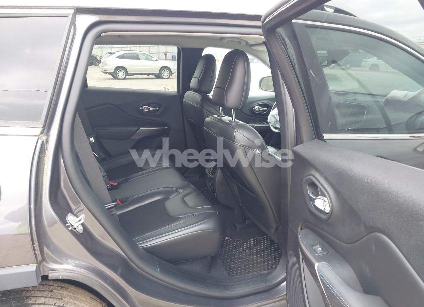 Photo 8 of 2020 Jeep Cherokee LATITUDE PLUS 4X4 (VIN 1C4PJMLB3LD626221)