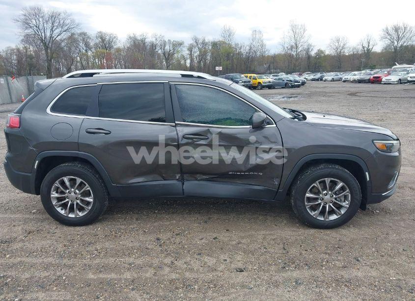 Photo 13 of 2020 Jeep Cherokee LATITUDE PLUS 4X4 (VIN 1C4PJMLB3LD626736)