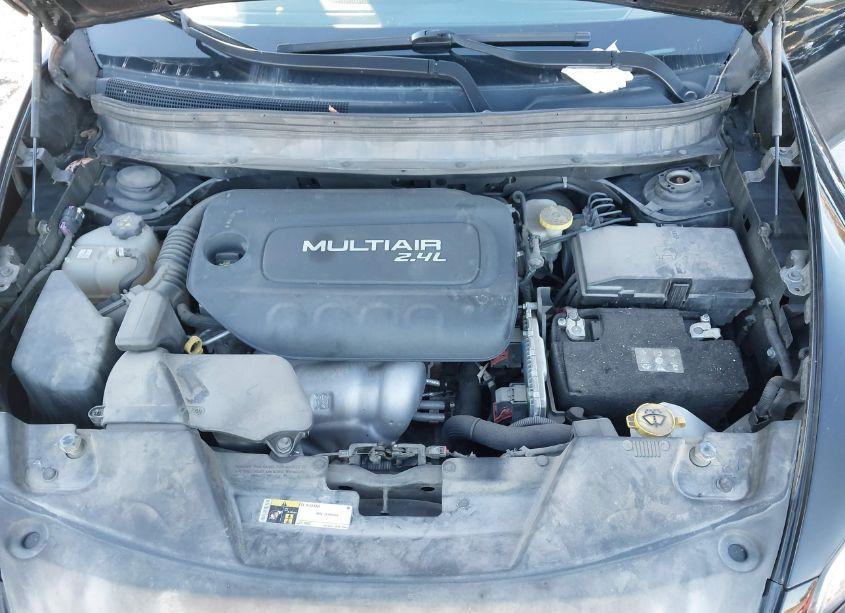 Photo 10 of 2018 Jeep Cherokee LATITUDE PLUS 4X4 (VIN 1C4PJMLB4JD507459)