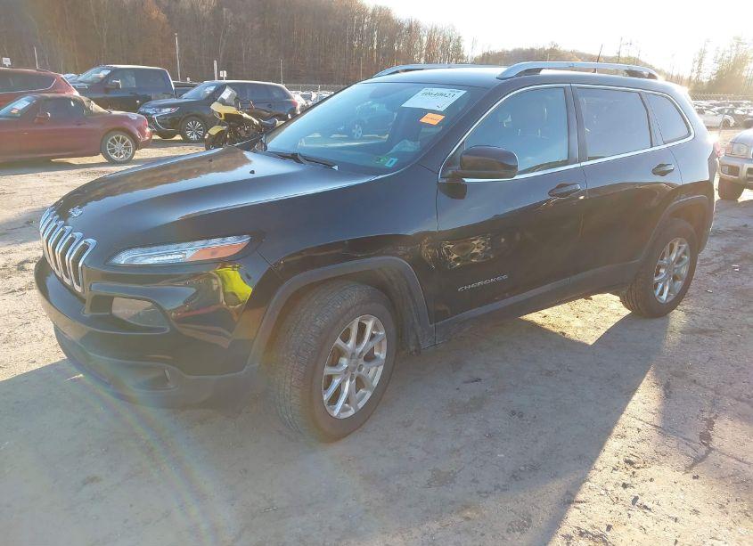 Photo 2 of 2018 Jeep Cherokee LATITUDE PLUS 4X4 (VIN 1C4PJMLB4JD507459)