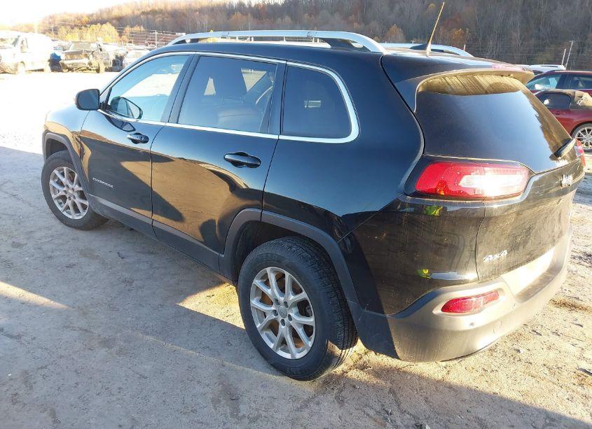 Photo 3 of 2018 Jeep Cherokee LATITUDE PLUS 4X4 (VIN 1C4PJMLB4JD507459)