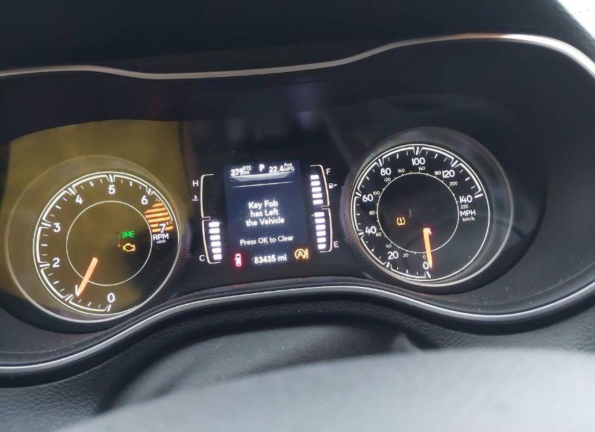 Photo 7 of 2019 Jeep Cherokee LATITUDE PLUS 4X4 (VIN 1C4PJMLB4KD363090)