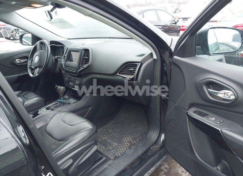 Photo 5 of 2020 Jeep Cherokee ALTITUDE 4X4 (VIN 1C4PJMLB4LD584254)