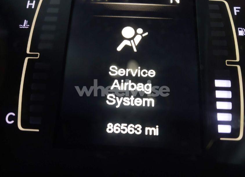 Photo 15 of 2018 Jeep Cherokee LATITUDE PLUS 4X4 (VIN 1C4PJMLB5JD507888)