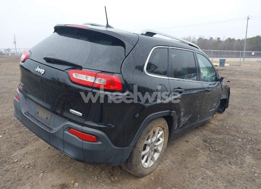 Photo 4 of 2018 Jeep Cherokee LATITUDE PLUS 4X4 (VIN 1C4PJMLB5JD507888)