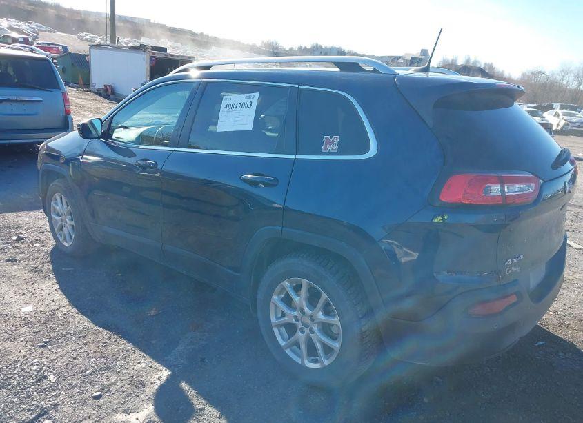 Photo 3 of 2018 Jeep Cherokee LATITUDE PLUS 4X4 (VIN 1C4PJMLB5JD522553)