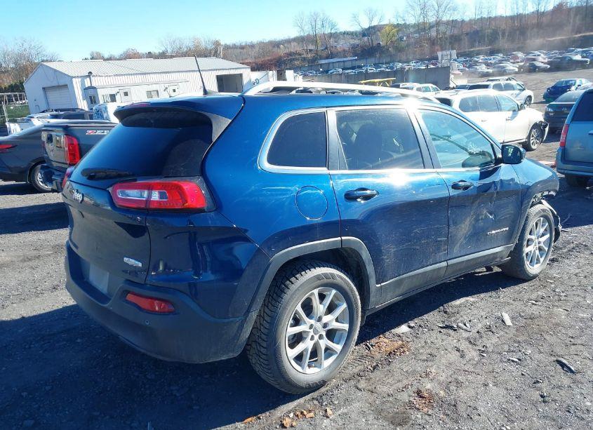 Photo 4 of 2018 Jeep Cherokee LATITUDE PLUS 4X4 (VIN 1C4PJMLB5JD522553)