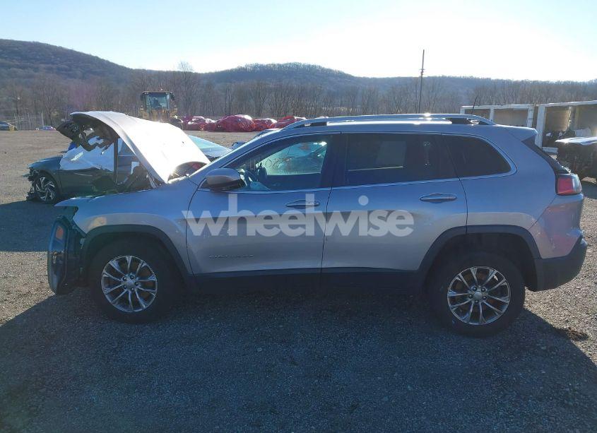 Photo 14 of 2019 Jeep Cherokee LATITUDE PLUS 4X4 (VIN 1C4PJMLB5KD174738)