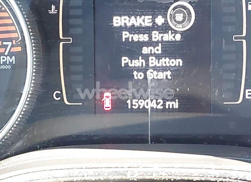 Photo 15 of 2019 Jeep Cherokee LATITUDE PLUS 4X4 (VIN 1C4PJMLB5KD174738)