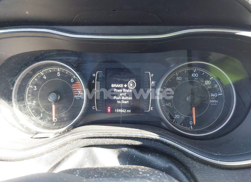 Photo 7 of 2019 Jeep Cherokee LATITUDE PLUS 4X4 (VIN 1C4PJMLB5KD174738)