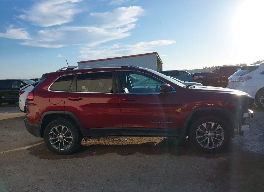 Photo 14 of 2019 Jeep Cherokee LATITUDE PLUS 4X4 (VIN 1C4PJMLB5KD393747)