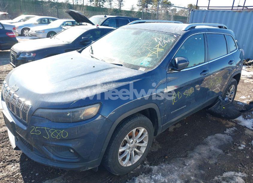 Photo 6 of 2019 Jeep Cherokee LATITUDE PLUS 4X4 (VIN 1C4PJMLB5KD431624)