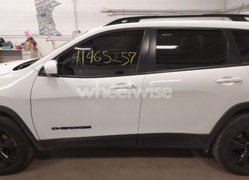 Photo 14 of 2019 Jeep Cherokee ALTITUDE 4X4 (VIN 1C4PJMLB5KD453770)
