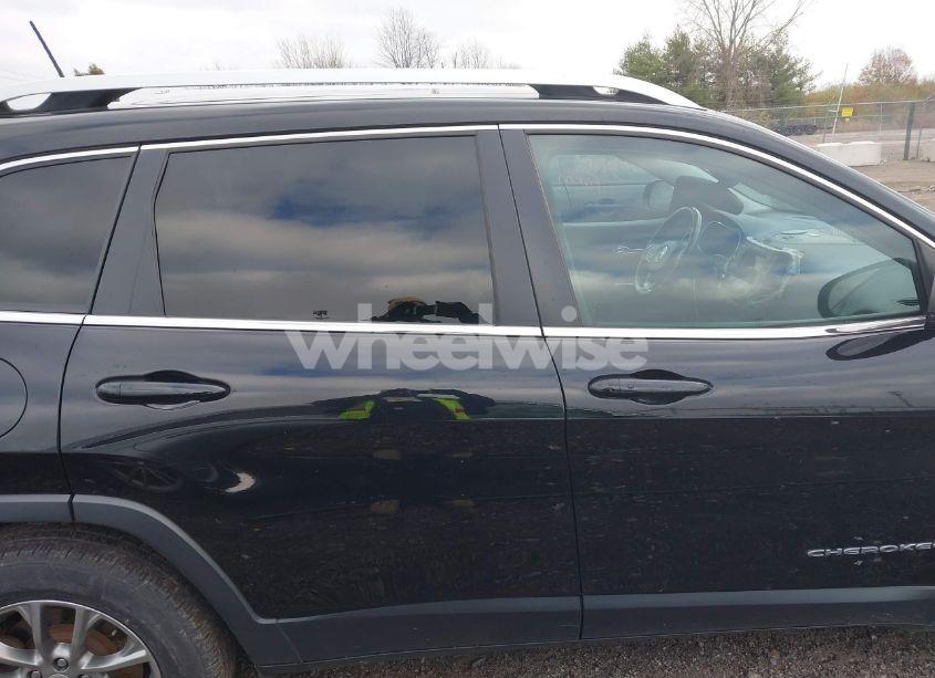 Photo 13 of 2020 Jeep Cherokee LATITUDE PLUS 4X4 (VIN 1C4PJMLB5LD551070)