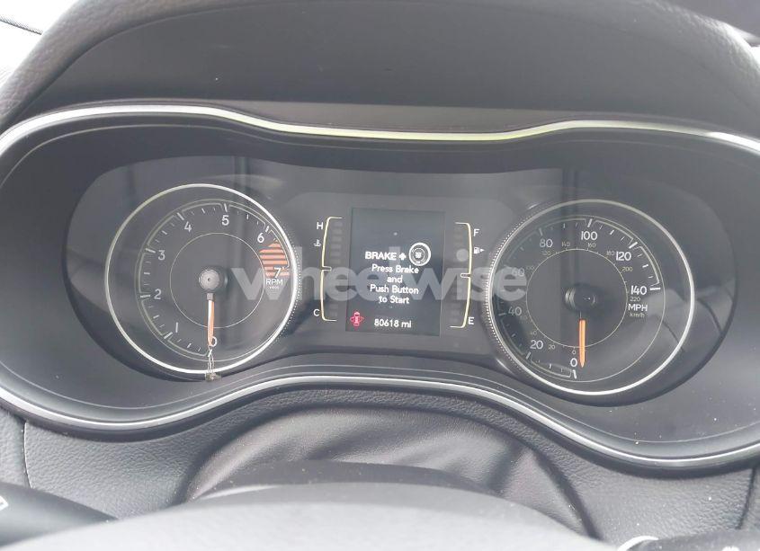 Photo 7 of 2020 Jeep Cherokee LATITUDE PLUS 4X4 (VIN 1C4PJMLB5LD551070)