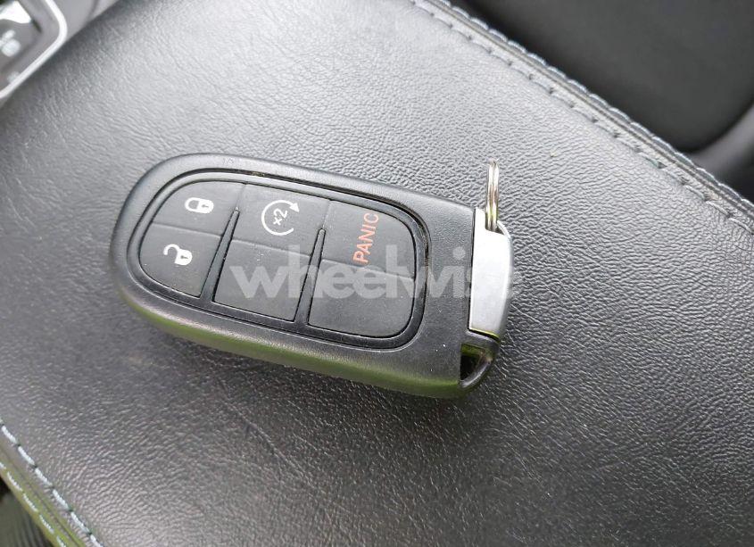 Photo 11 of 2020 Jeep Cherokee LATITUDE PLUS 4X4 (VIN 1C4PJMLB5LD580441)