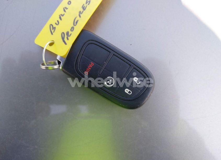 Photo 11 of 2018 Jeep Cherokee LATITUDE PLUS 4X4 (VIN 1C4PJMLB6JD526661)