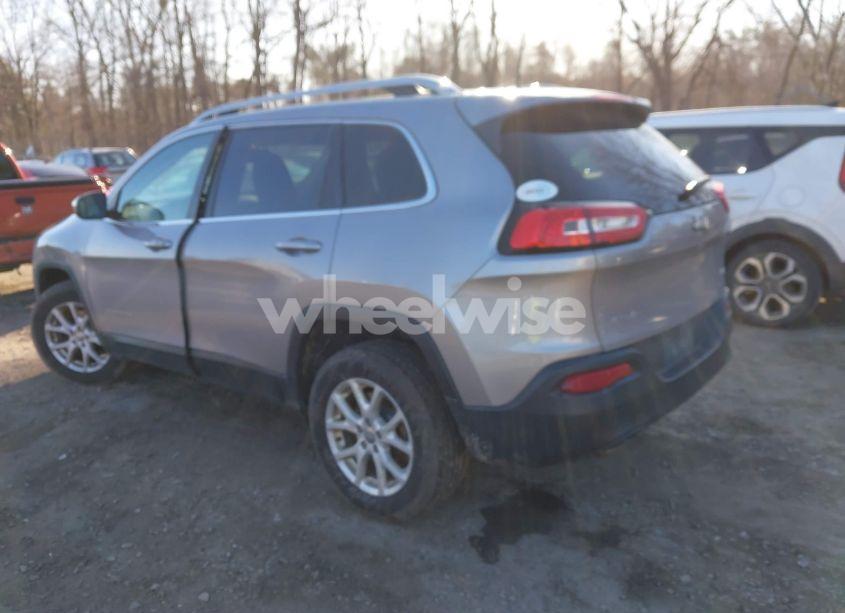 Photo 3 of 2018 Jeep Cherokee LATITUDE PLUS 4X4 (VIN 1C4PJMLB6JD526661)