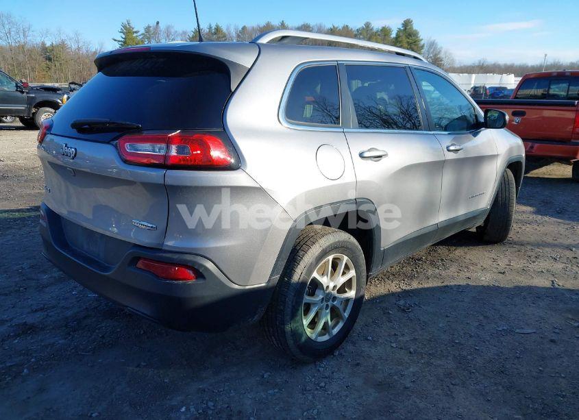 Photo 4 of 2018 Jeep Cherokee LATITUDE PLUS 4X4 (VIN 1C4PJMLB6JD526661)