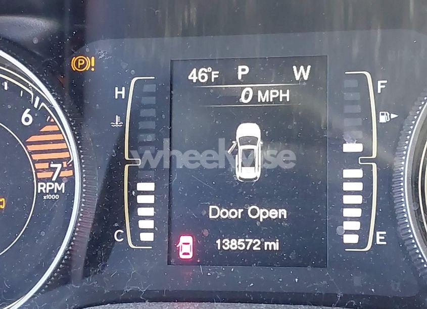 Photo 7 of 2018 Jeep Cherokee LATITUDE PLUS 4X4 (VIN 1C4PJMLB6JD526661)