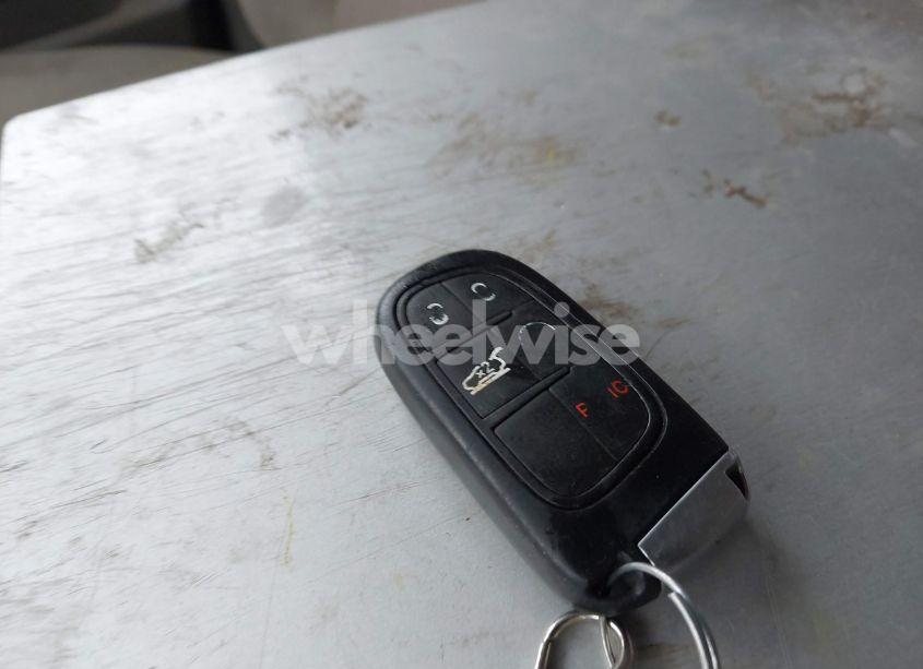 Photo 11 of 2018 Jeep Cherokee LATITUDE PLUS 4X4 (VIN 1C4PJMLB6JD534615)