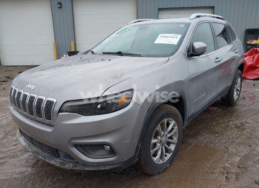 Photo 2 of 2019 Jeep Cherokee LATITUDE PLUS 4X4 (VIN 1C4PJMLB6KD130473)