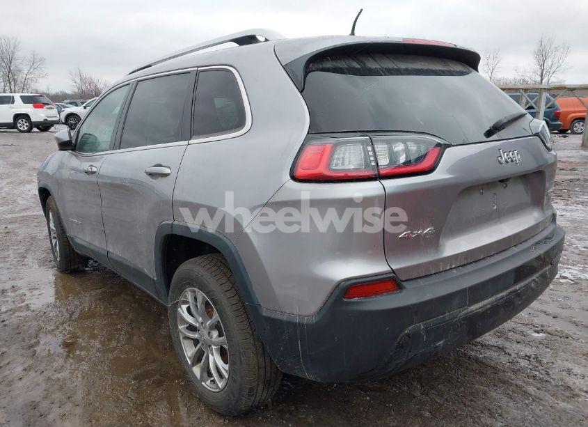 Photo 3 of 2019 Jeep Cherokee LATITUDE PLUS 4X4 (VIN 1C4PJMLB6KD130473)