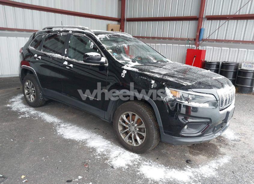 2019 Jeep Cherokee LATITUDE PLUS 4X4 (VIN 1C4PJMLB6KD252346) main photo