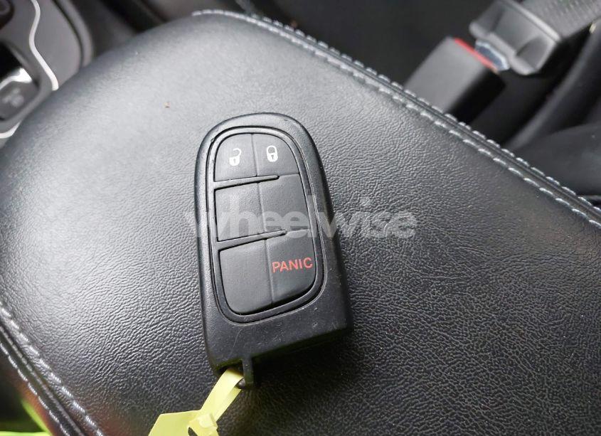 Photo 11 of 2019 Jeep Cherokee LATITUDE PLUS 4X4 (VIN 1C4PJMLB6KD252346)