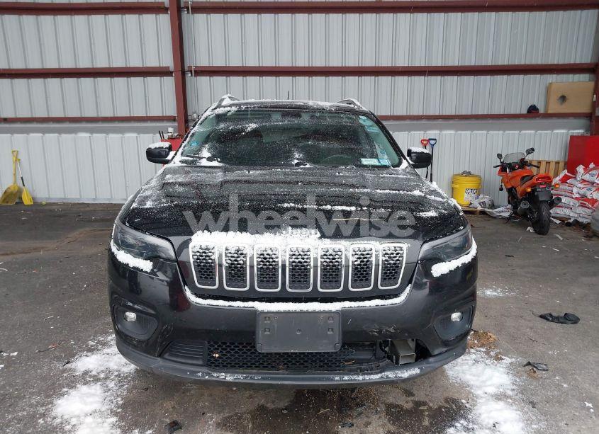 Photo 13 of 2019 Jeep Cherokee LATITUDE PLUS 4X4 (VIN 1C4PJMLB6KD252346)