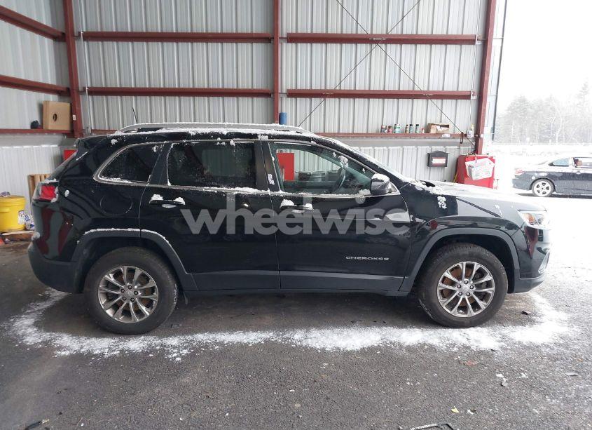 Photo 14 of 2019 Jeep Cherokee LATITUDE PLUS 4X4 (VIN 1C4PJMLB6KD252346)