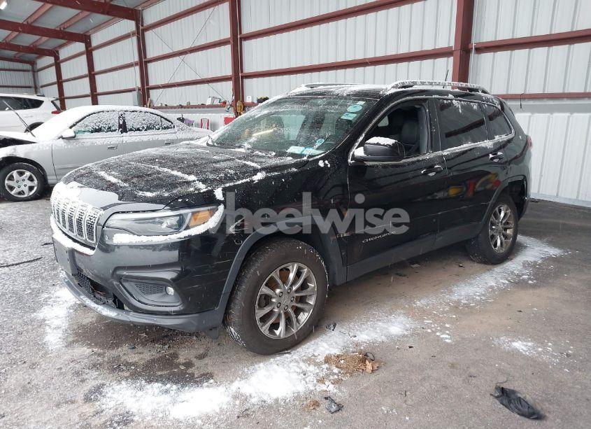 Photo 2 of 2019 Jeep Cherokee LATITUDE PLUS 4X4 (VIN 1C4PJMLB6KD252346)