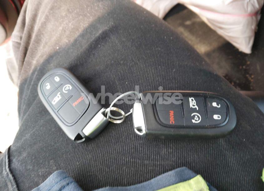 Photo 11 of 2020 Jeep Cherokee LATITUDE PLUS 4X4 (VIN 1C4PJMLB6LD585258)