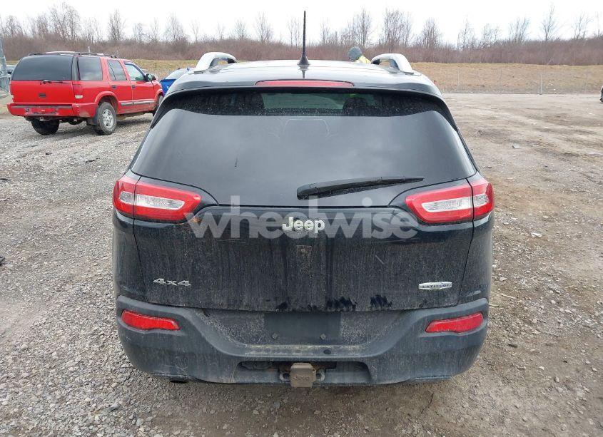 Photo 16 of 2018 Jeep Cherokee LATITUDE PLUS 4X4 (VIN 1C4PJMLB7JD507892)