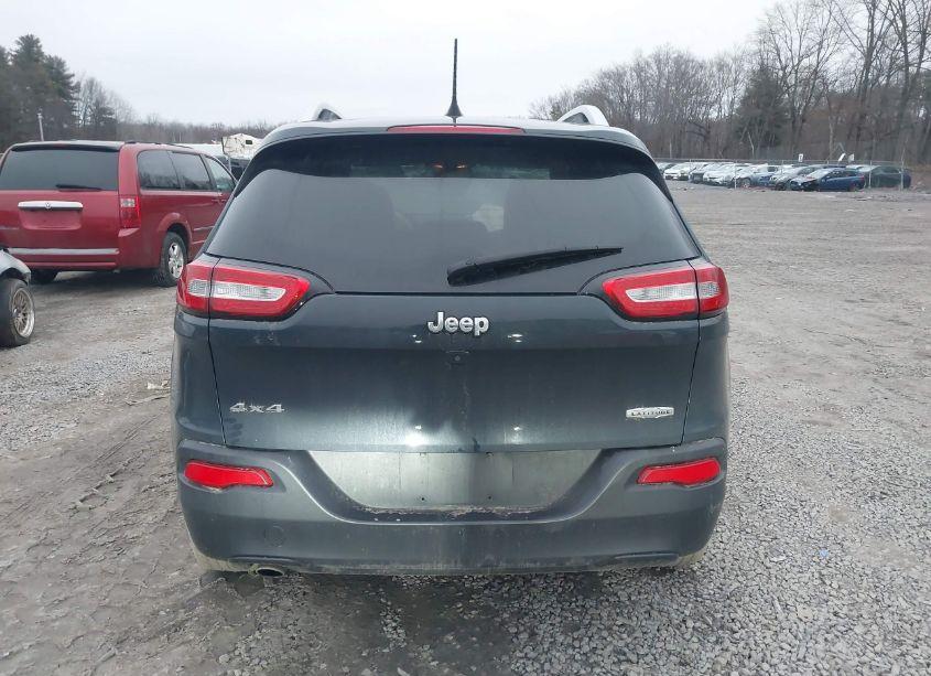 Photo 16 of 2018 Jeep Cherokee LATITUDE PLUS 4X4 (VIN 1C4PJMLB7JD575996)