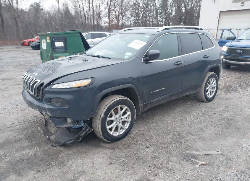Photo 2 of 2018 Jeep Cherokee LATITUDE PLUS 4X4 (VIN 1C4PJMLB7JD575996)