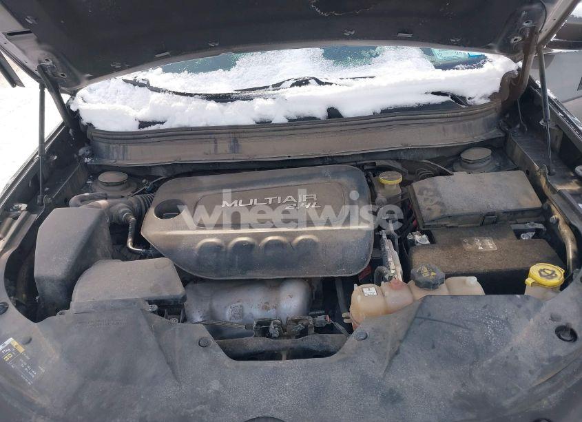 Photo 10 of 2019 Jeep Cherokee LATITUDE PLUS 4X4 (VIN 1C4PJMLB7KD198779)