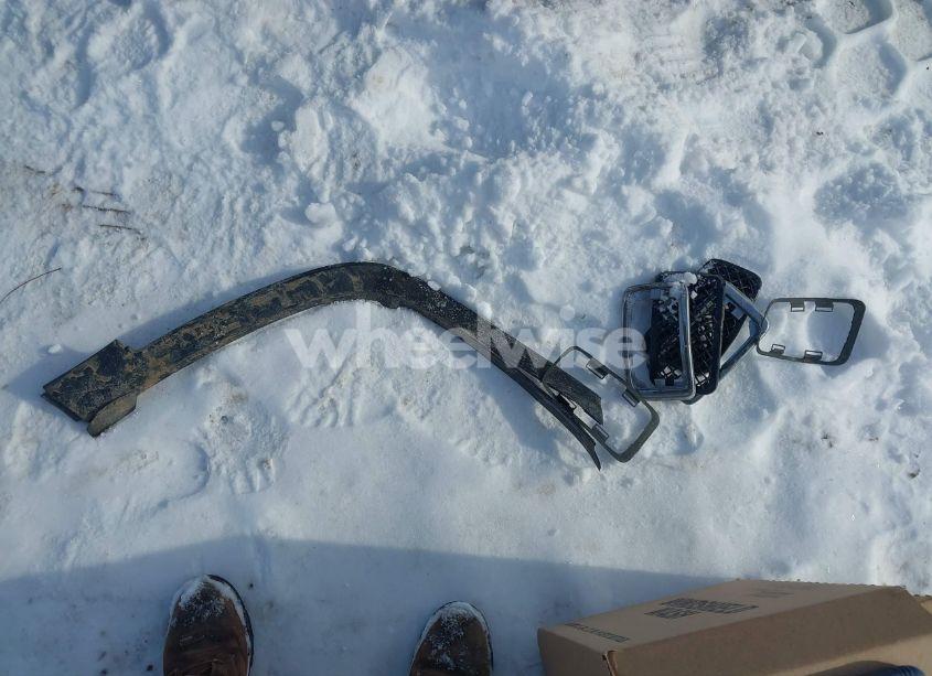 Photo 12 of 2019 Jeep Cherokee LATITUDE PLUS 4X4 (VIN 1C4PJMLB7KD198779)